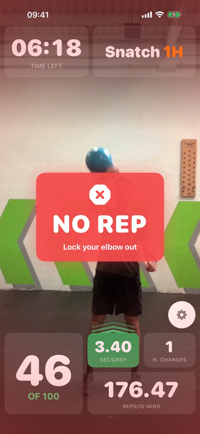 A no-rep called on screen with its reason: lock your elbow out